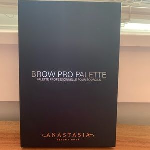 Anastasia Beverly Hills Brow Pro Palette